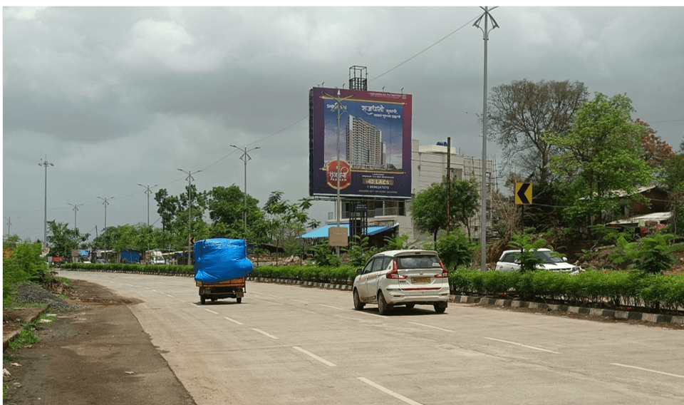 MediaWisse outdoor hoarding at Near Lodha Upper Thane Project Facing Mankoli: MediaWisse-operated board at Near Lodha Upper Thane Project in Dombivli, facing Mankoli (photo 1)