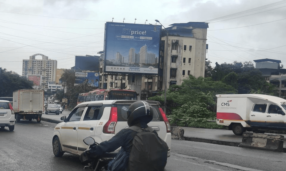 MediaWisse outdoor hoarding at Patripul Facing Dombivli: MediaWisse-operated board at Patripul in Kalyan, facing Dombivli (photo 3)