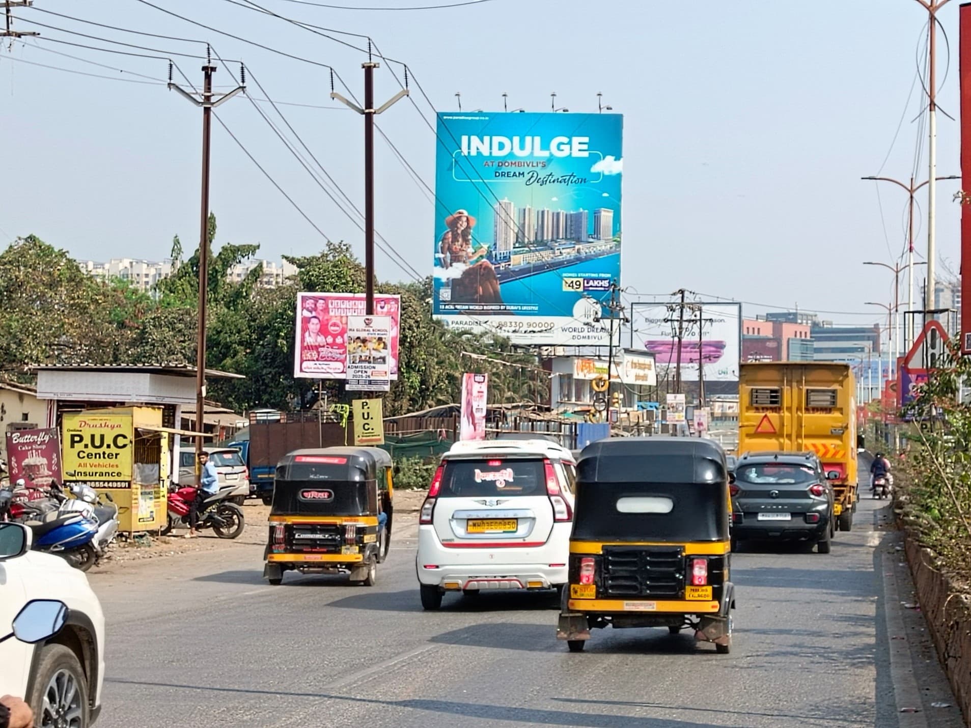 MediaWisse outdoor hoarding at Lodha Palava / Riverwood Park Facing Vashi: MediaWisse-operated board at Lodha Palava / Riverwood Park in Kalyan-Shil Road, facing Vashi (photo 2)