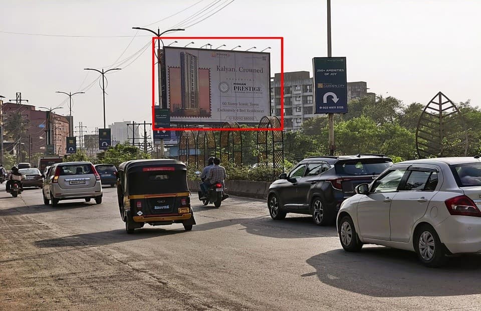MediaWisse outdoor hoarding at Opposite HP Petrol Pump, Near Katai Naka Facing Kalyan: MediaWisse-operated board at Opposite HP Petrol Pump, Near Katai Naka in Kalyan-Shil Road, facing Kalyan (photo 1)