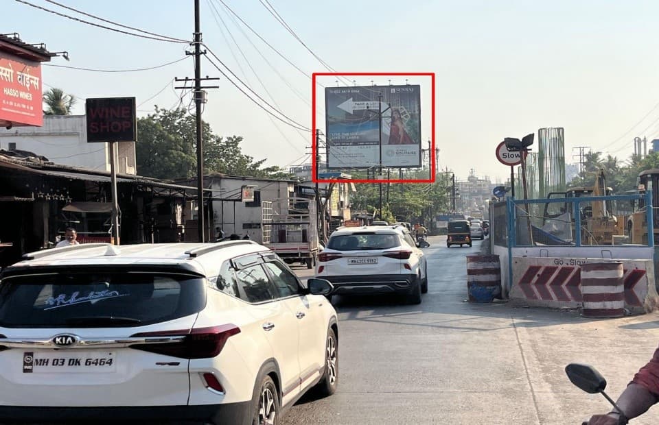 MediaWisse outdoor hoarding at Sunraj Estate Near Tata Power Facing Kalyan: MediaWisse-operated board at Sunraj Estate Near Tata Power in Kalyan-Shil Road, facing Kalyan (photo 1)