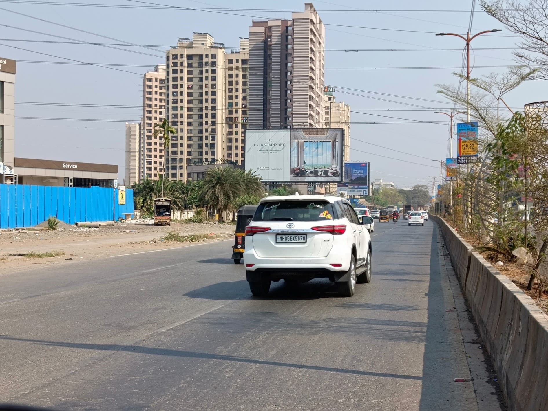 MediaWisse outdoor hoarding at Toyota Showroom, Near Arihant Project Facing Vashi: MediaWisse-operated board at Toyota Showroom, Near Arihant Project in Kalyan-Shil Road, facing Vashi (photo 2)