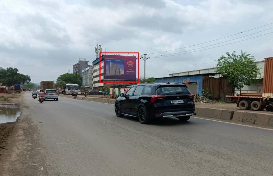 MediaWisse outdoor hoarding at Walilkar Hospital Near HP Petrol Pump Facing Panvel: MediaWisse-operated board at Walilkar Hospital Near HP Petrol Pump in Taloja, facing Panvel (photo 1)